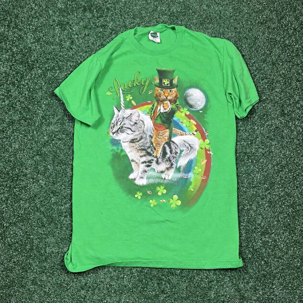 Graphic T-Shirt Leprechaun Cat Riding Unicorn Green